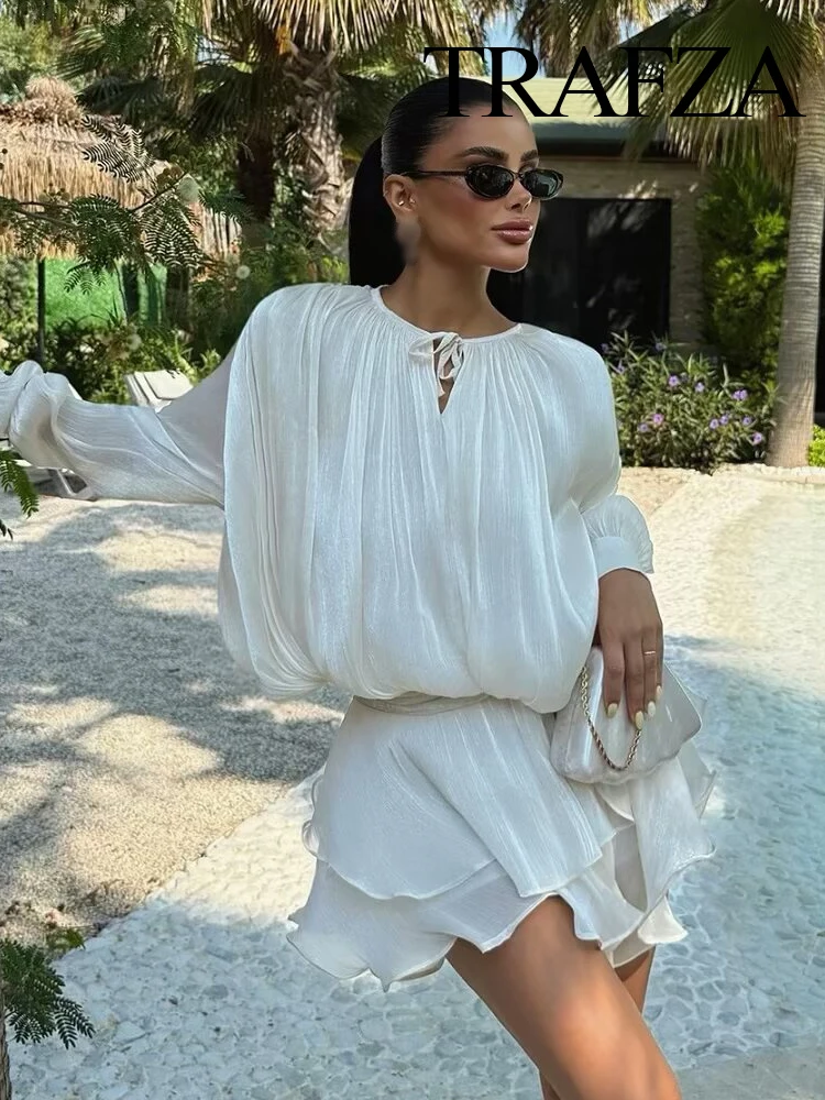 

TRAFZA Women Elegant Chic O-Neck Pleated Decoration Long Sleeves Solid Mini Dress+Fashion Rear Zipper Slim Shorts 2 Piece Set