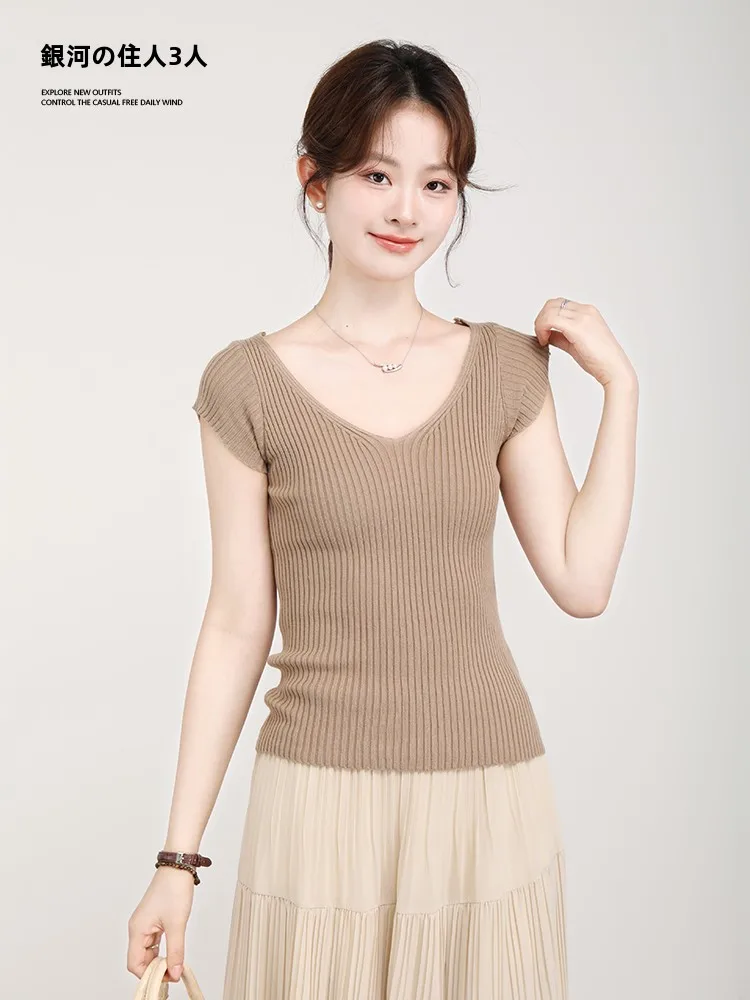 

Slim Fit V-Neck Short Sleeve Knitted T-Shirt Women's Summer Casual Style Regular Length Shortened Version Striped Pattern