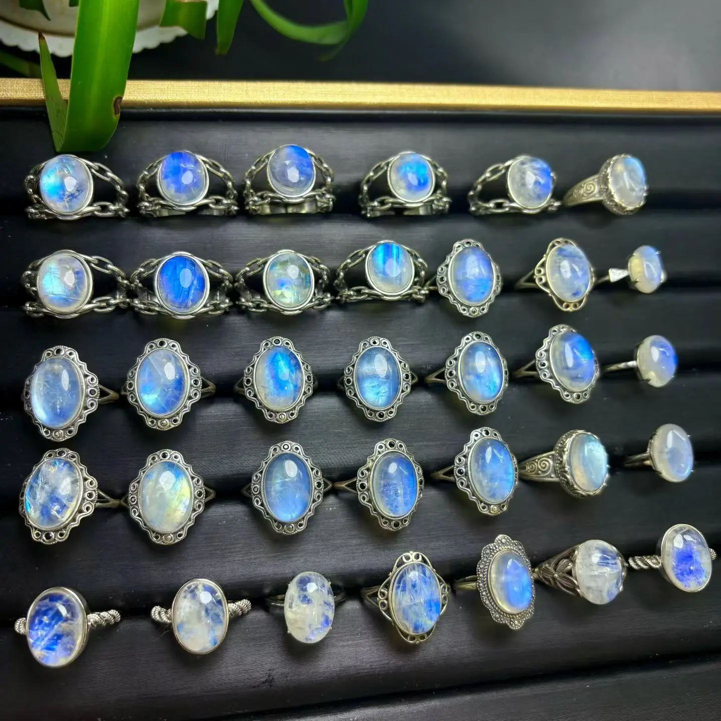 1 Pc Fengbaowu Natural Blue Moonstone Ring Oval Cabochon Ring 925 Sterling Silver Resizable Fashion Jewelry Gift Women - view 6