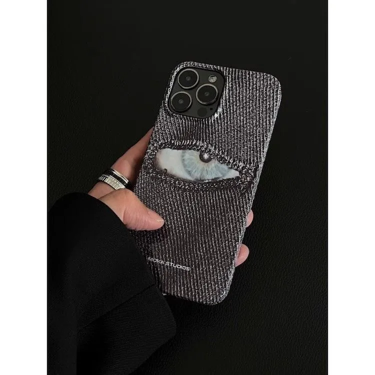 Creative INS Eye in Button Hole Creepy Monster Artistic Phone Case for iPhone 15 14 11 12 13 Pro Max Plus Back Cover