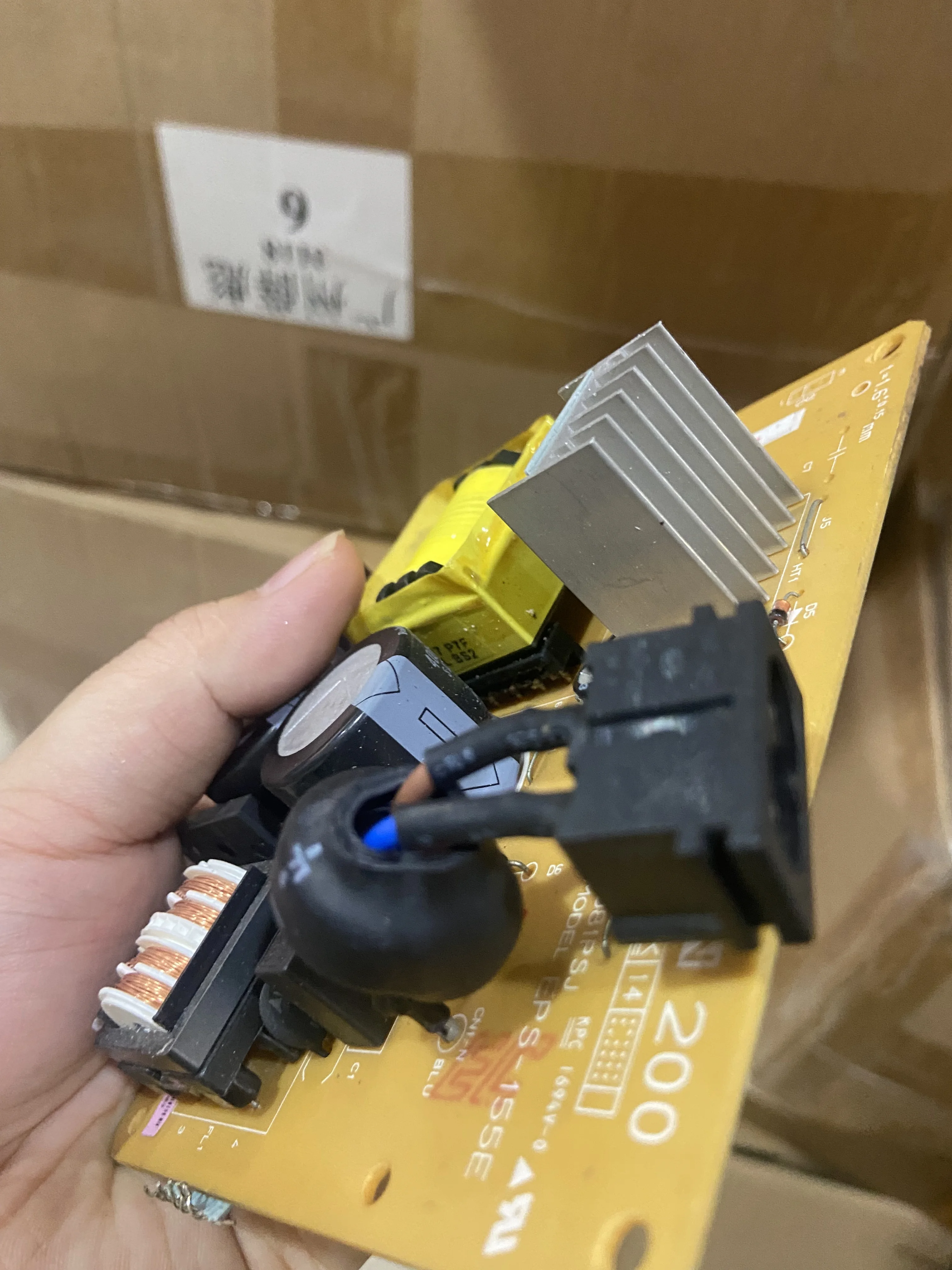 

Плата питания CD81 220 В C698 EPS-124E подходит для EPSON T1100 T1110 ME1100 C1100 WF1100 B1100 L1300 et14000