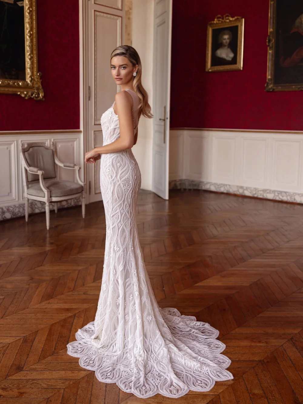 فستان زفاف براقة مزين بالخرز ذيل قابل للانفصال بدون أكمام فستان زفاف أنيق مخصص فساتين حالمة للعروس