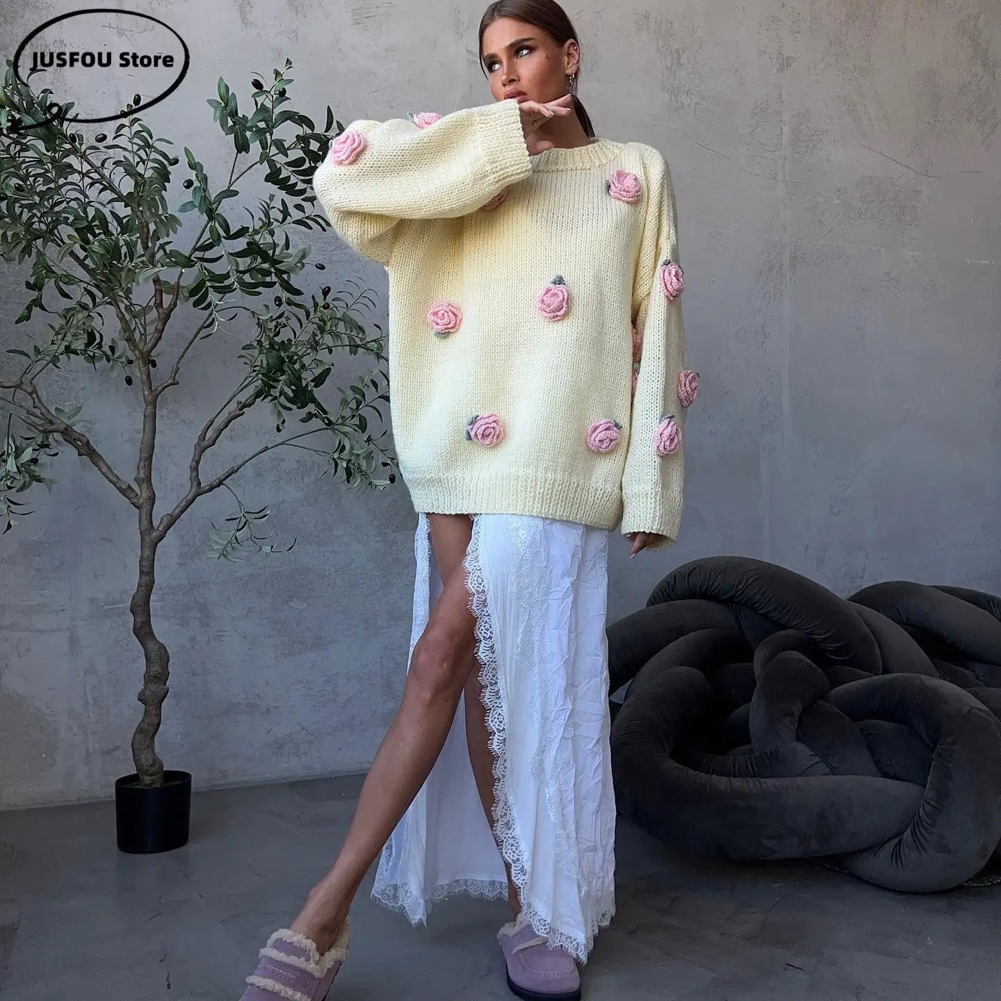 Three Dimensional Pink Flower Decorated Round Neck Sweater, Simple Autumn New Style High-End Sweater, Ins Style Pullover Sweater