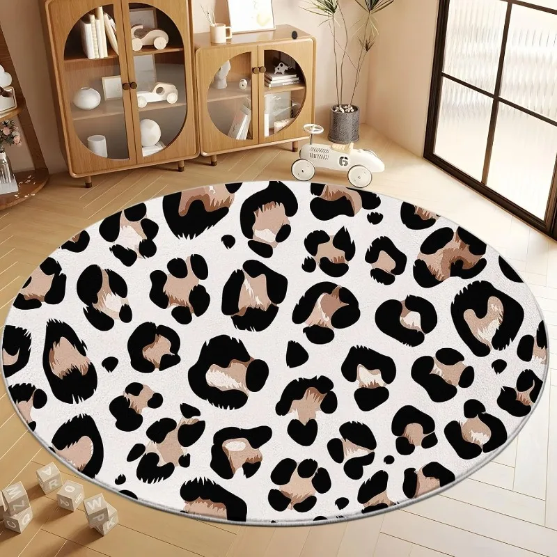 Leopard Pattern Round Rug Carpet Red Heart Spots Print Home Decor Carpet Soft Non-Slip Fashion Floor Mat for Living Room Bedroom