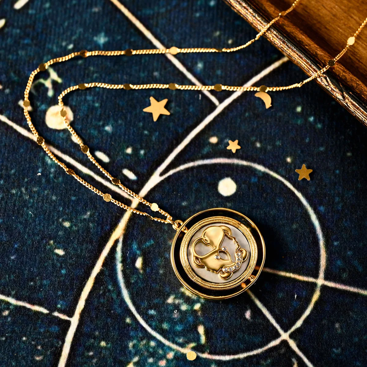 Kenjie copper-plated real gold twelve constellations Gemini pendant necklace rotatable double-sided pattern black shell inlaid n