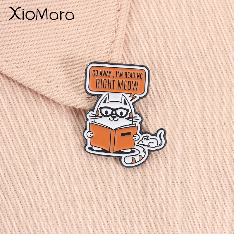 Go Away I’m Reading Right Meow Enamel Pin Cute Nerdy Cat Bookworm Book Lover Cartoon Animal Brooch Lapel Badge Jewelry Gifts
