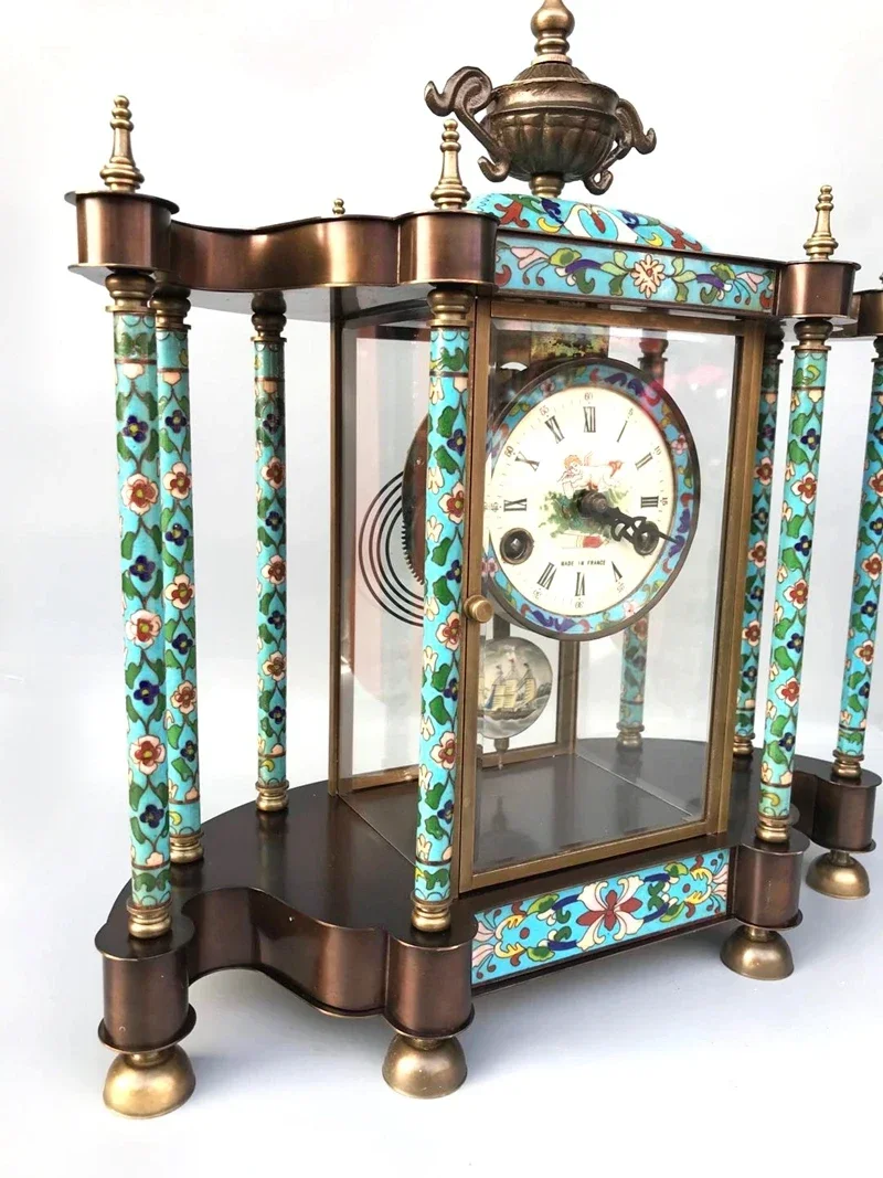 European Western cloisonne old-fashioned retro winding mechanical clock, home creative living room pendulum sailboat