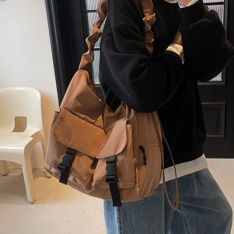 New Retro Tote Bag Large Capacity Light Travel After Cycling Bag Trendy Men's Backpack Exquisite Simple Leisure Personality