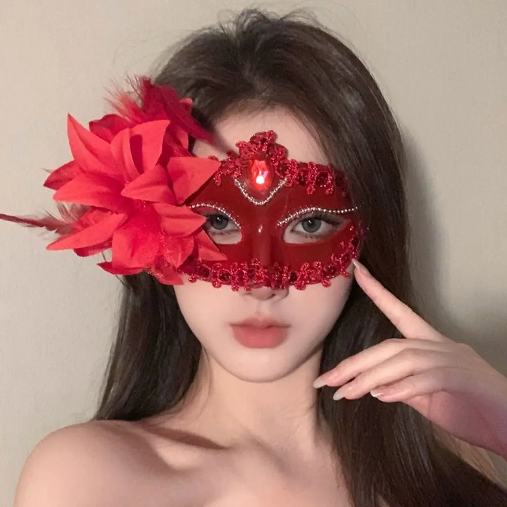 Venetian Party Handheld Masquerade Masks Carnival Party Festival Costume Party Half Face Mask With Holding Stick Feather