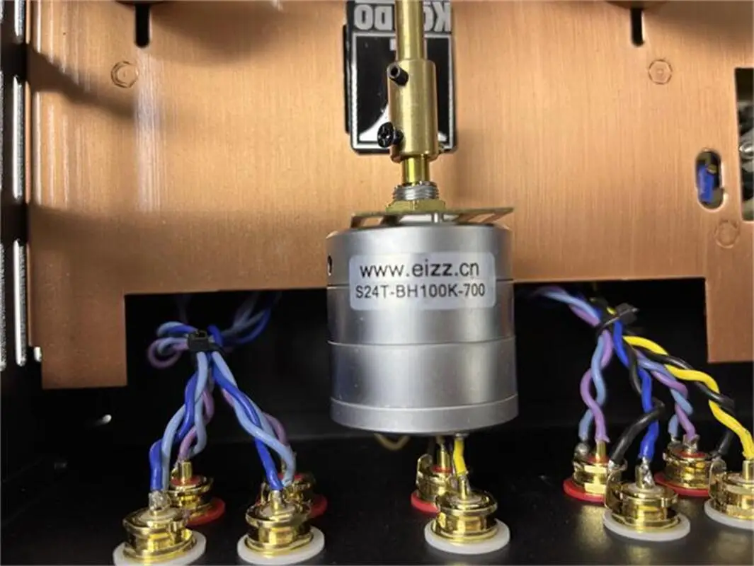 High end M7 Electronic Tube Preamplifier Double C Transformer EIZZ Potentiometer. 12AY7*4 6X4*1