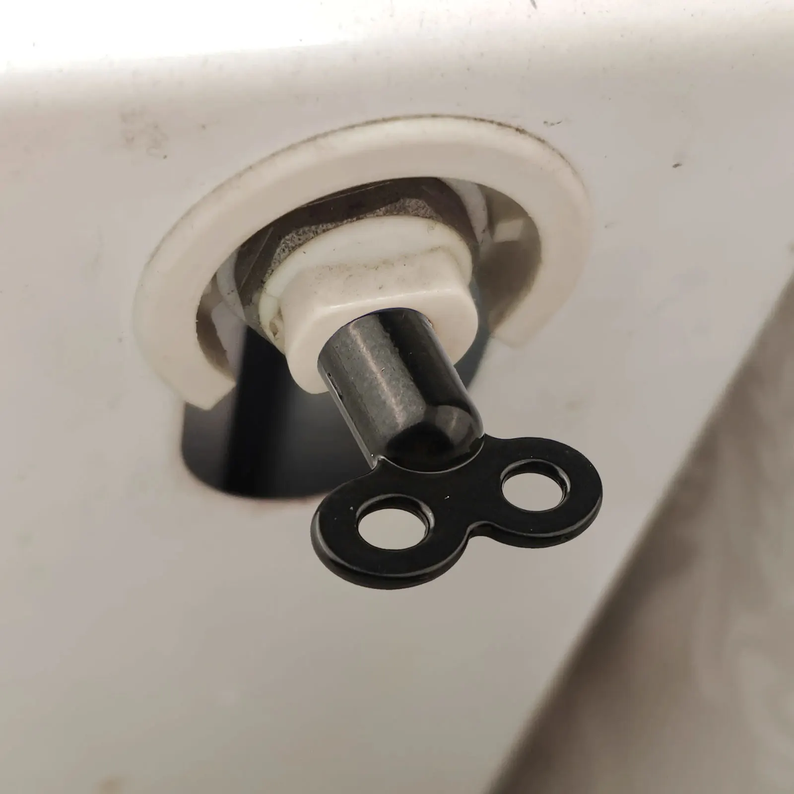 Noise Reduction Key Heating Bleed Key Zinc Alloy Radiator Vent Key Quick Radiator Venting Reliable Toolbox Tool