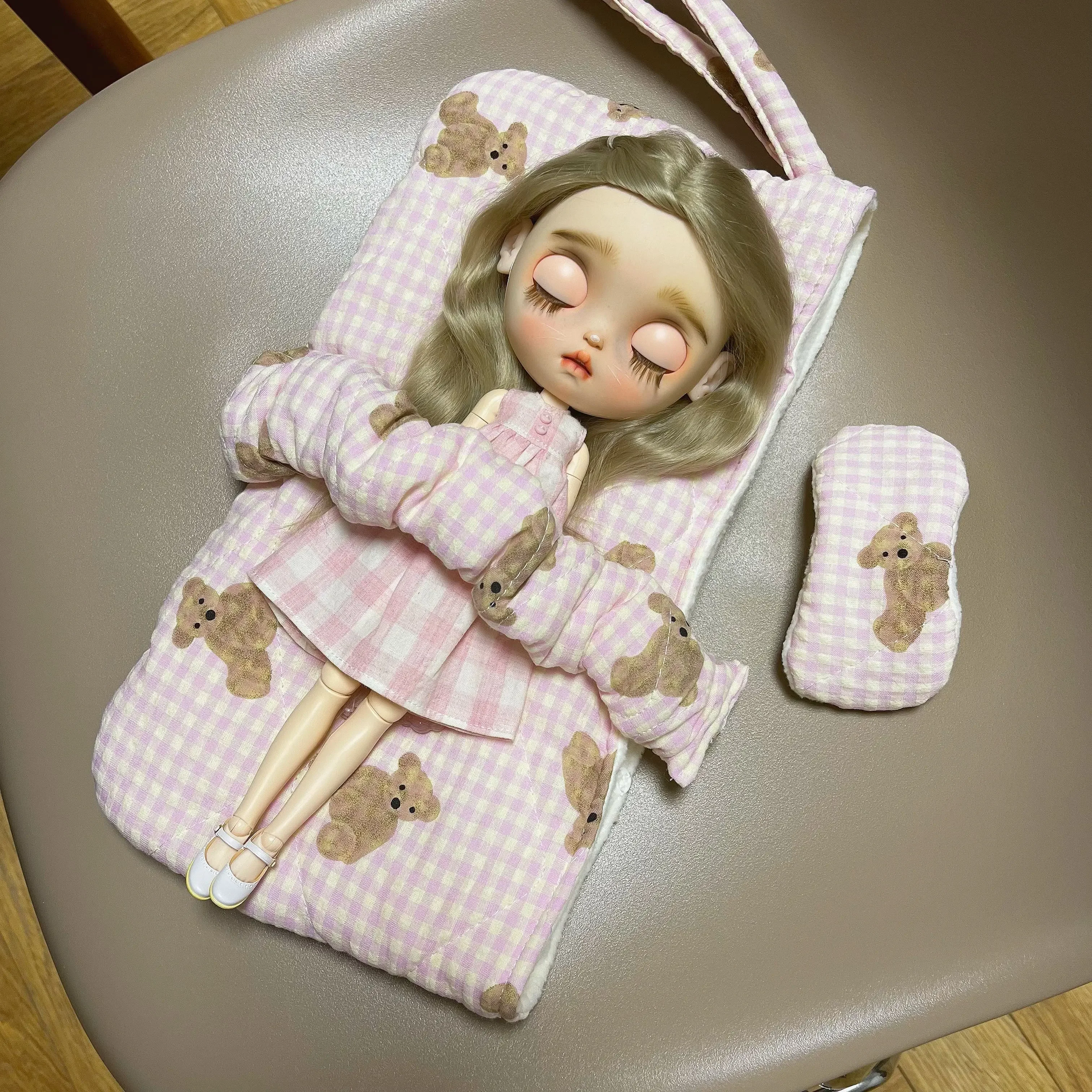 

1/6 Bjd Blyth Ob22 Ob24 Doll Bag Outdoor Bag Sleeping Eye Mask Dollhouse Model Furniture Accessories Miniatures Sence Photo Prop