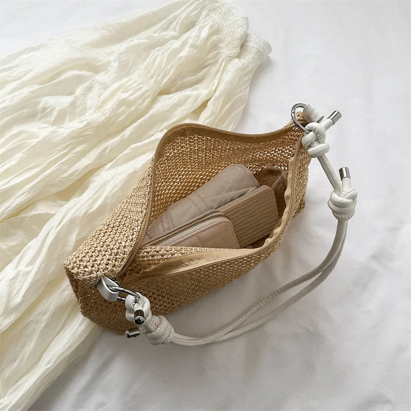 2025 Women's Straw Shoulder Bag Summer Beach Bag Hand-woven Bag Retro Versatile Large Capacity Shoulder Bag