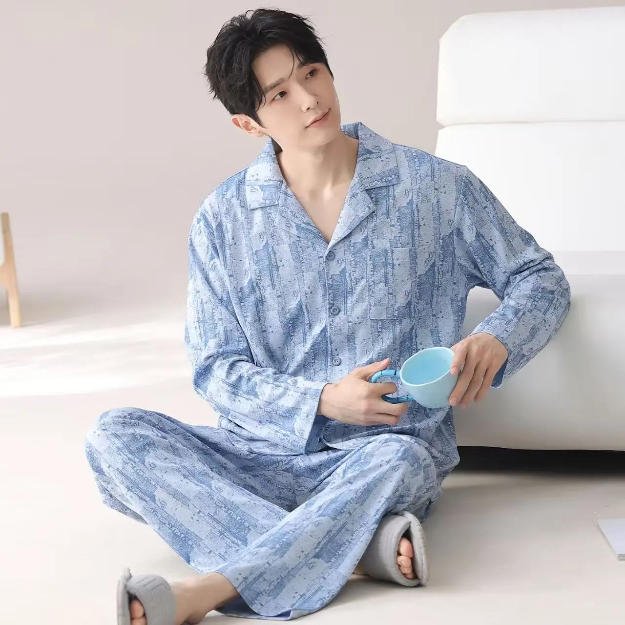 New Casual Pajamas for Men, Spring and Autumn Long-Sleeved Lapel Cardigan, Youth Boys' Style, Can Be Worn Outside, Suit, Home Wear