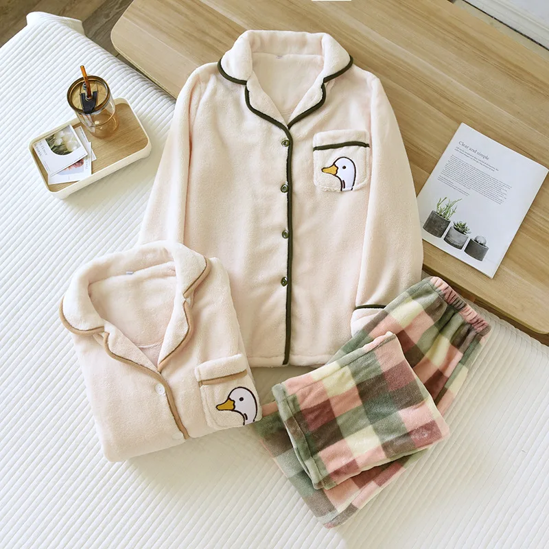 Sweet duck Thicken flannel pajamas sets women keep warm winter homewear long-sleeved sleepwear pyjamas