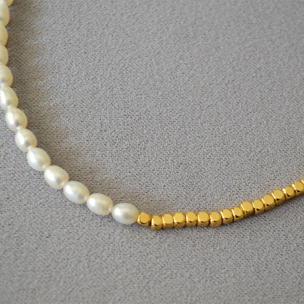 2025 Autumn Winter Classic Freshwater Pearl Splicing Squarefaceted Shining Texture Bead Strand Necklace Clavicle Chain for Women