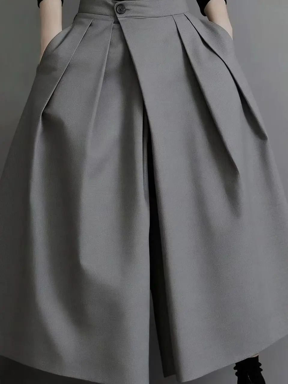 High Waist Slimming  Color Casual Pants Skirt Men Women Style Nine Points Wide Leg Pants Vintage Spring Autumn Design Sense