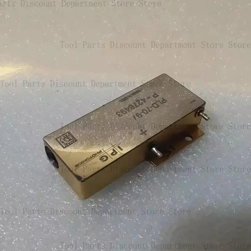 Ipg40W-90WHigh-Power Laser Pump Source Does Not Have A Fiber Optic Default Opening Collimation And Light Output