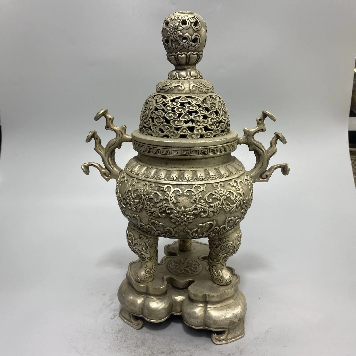 Old Bronze Gilded Silver floral pattern Lingzhi Ear Tripod Incense Burner Amass wealth Ornaments Town house