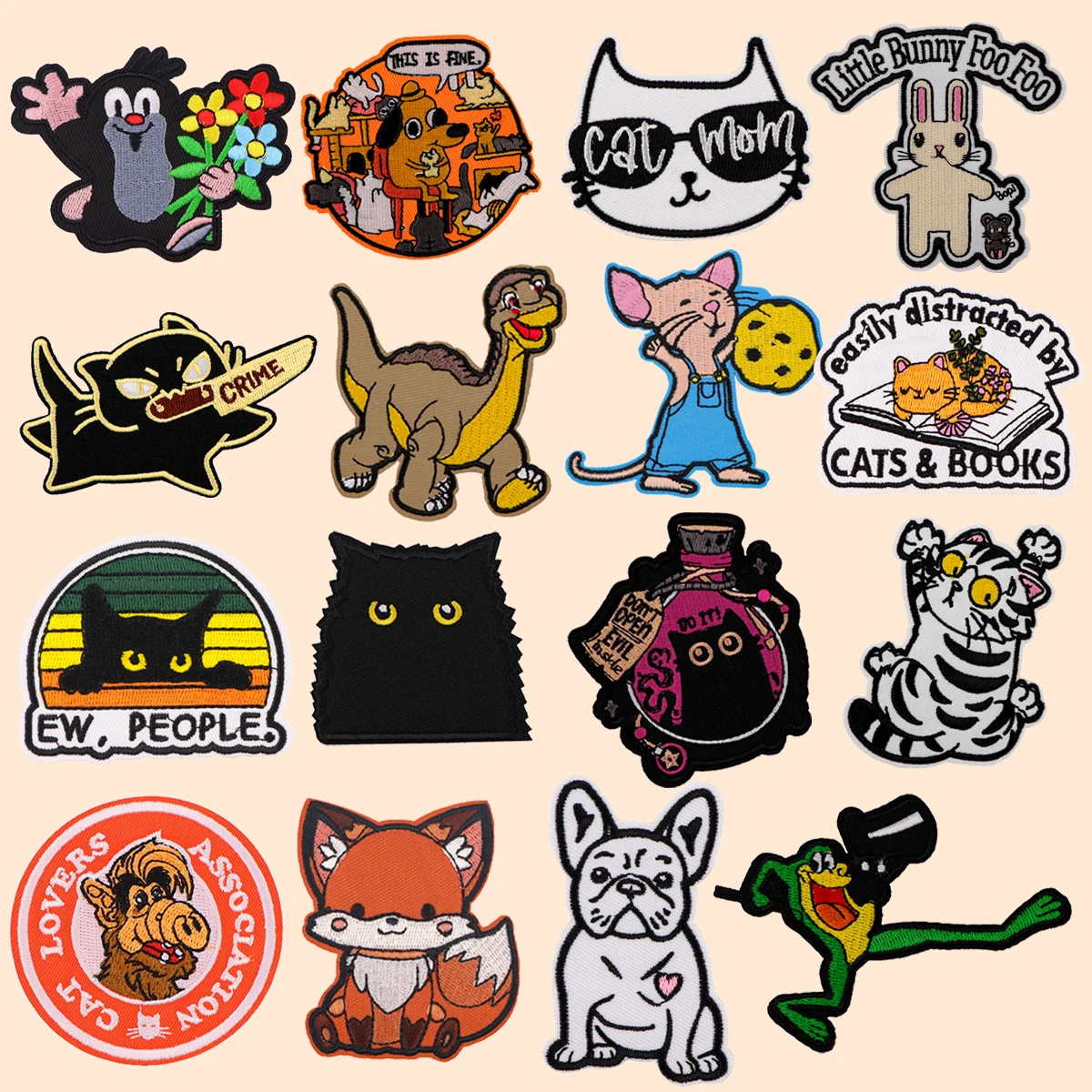 Cute Cat Patches On Clothes Dinosaur Embroidered Patches Cartoon Animals Sew Badges Iron On Patch DIY Clothing Accessories