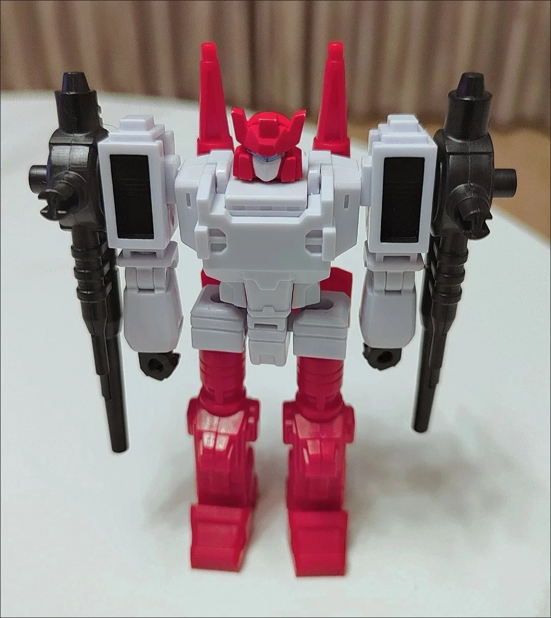 متوفر في المخزون ألعاب التحول Yc001-A Kaiyu نموذج ستة بندقية كامبر متروبلكس جارديان روبوت عمل أرقام نموذج مجموعة الهدايا