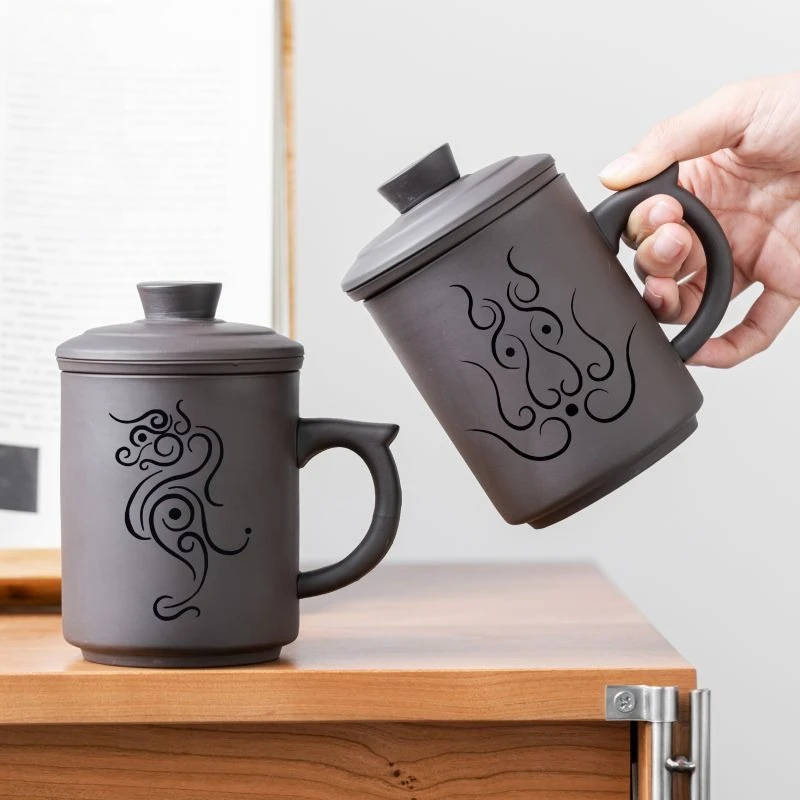 Classic Purple Clay Mug with Fitted Cover, Thoughtful Mug for Tea-Loving Men or Elders, Elegant Gift for Respected Figures
