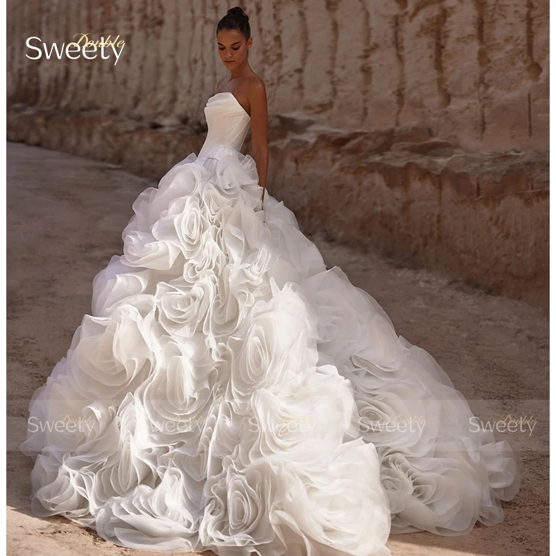 Romantic Wedding Dress Organza With Embroidery Ruffled Organza With Ball Gown Sleeveless Strapless Customized Bridedress Lace Up image 5