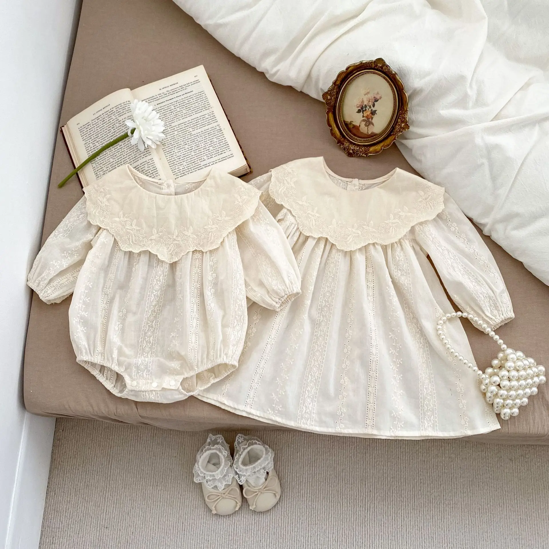 2024 Spring New Baby Girl Flower Embroidery Bodysuit Infant Long Sleeve Large Lapel Princess Jumpsuit Toddler Sisters Dress