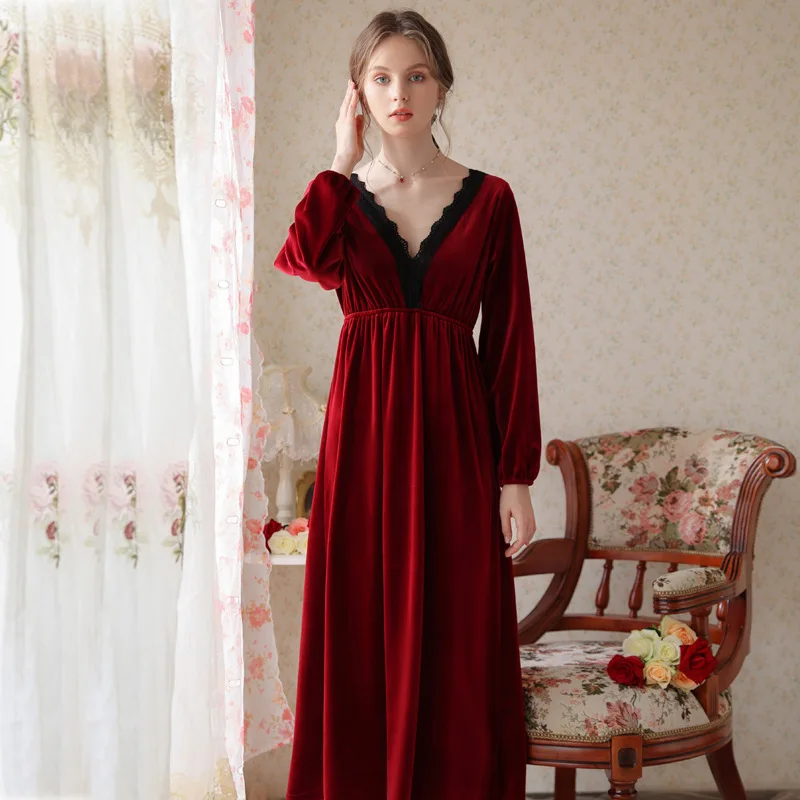 Sexy Velvet Long Night Dress Women Autumn Winter Backless Velour Robe Courtly Style Vintage Nightgown Sleepwear Princess Nightie