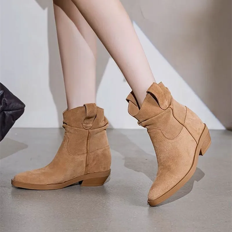 Cowhide Suede Lady's Western Short Boots, 7 Cm Pointed Pleated Boot Shaft, Autumn Western Denim Women's Boots Black Boots