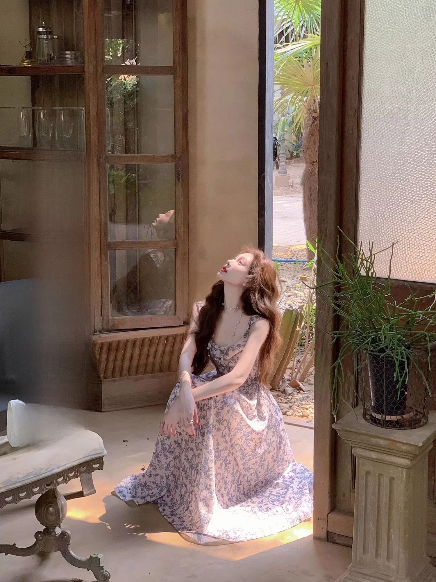 

Slimming Blue And White Porcelain Ink Floral Print ter Ne Belted Waist Strapl Dr Vintage Aesthetic een Vegetable