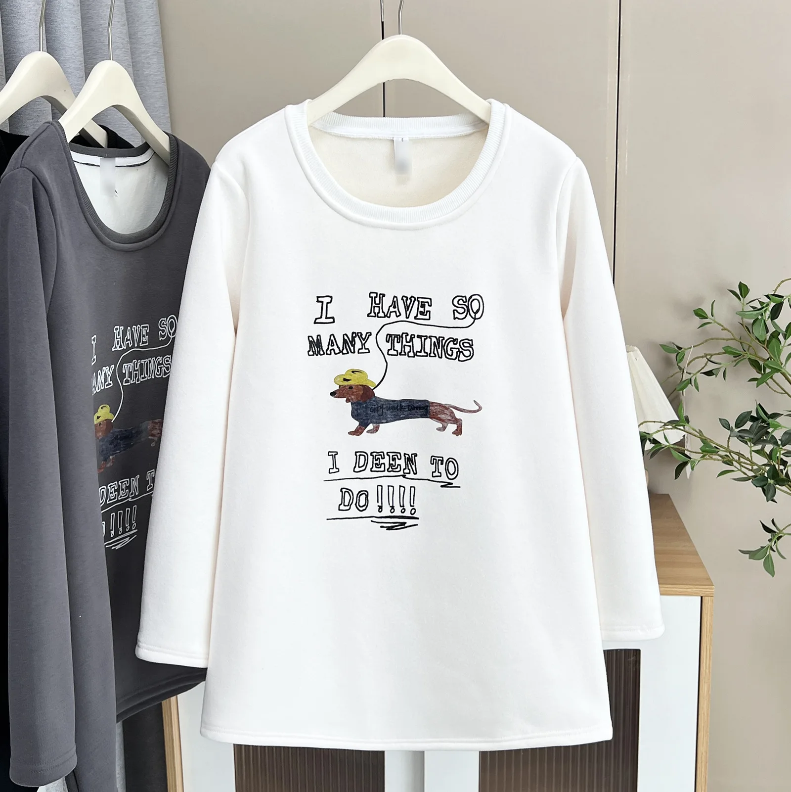 XXXXL Mode Plus Größe Frau Kleidung T-Shirt Winter Einfache Casual Mittlere Länge Warme Fleece Und Verdickte Gedruckt Cartoon Tops