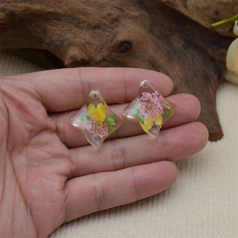 

New style 20pcs/lot color Naturally dried flowers core geometry rhombic shape acrylic beads diy jewelry garment accessory