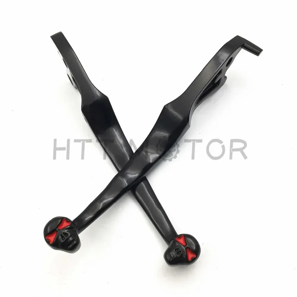 

Motorcycle Parts Brake Clutch Skull Hand Levers Fit for Suzuki Boulevard 2005-2007 S50/S83，2005-2009 C90 Black