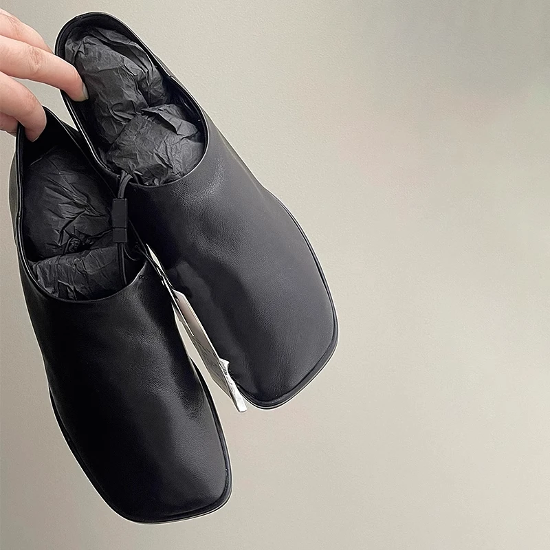 Casual Square Head Slip-On Loafers Unisex Flat Bottom Bean Shoes Couple Trendy Style All-Match Single Shoes for Men And Women