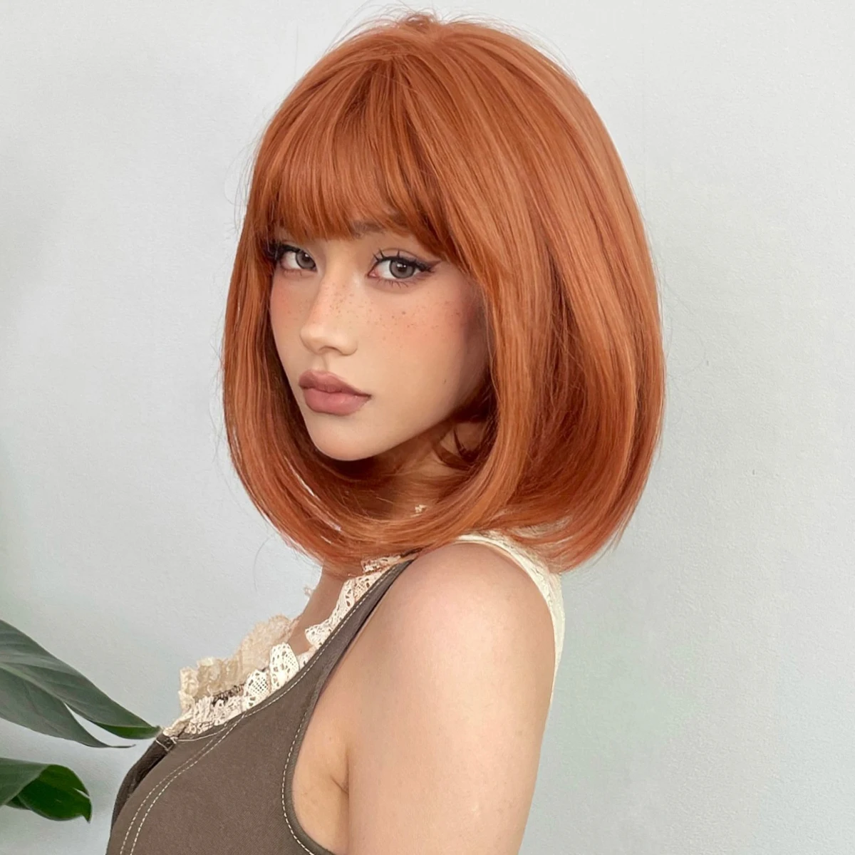 HENRY MARGU Short Bob Wig with Bangs Copper Ginger Synthetic Wigs for Women Straight Hair Natural Cosplay Wig Heat Resistant