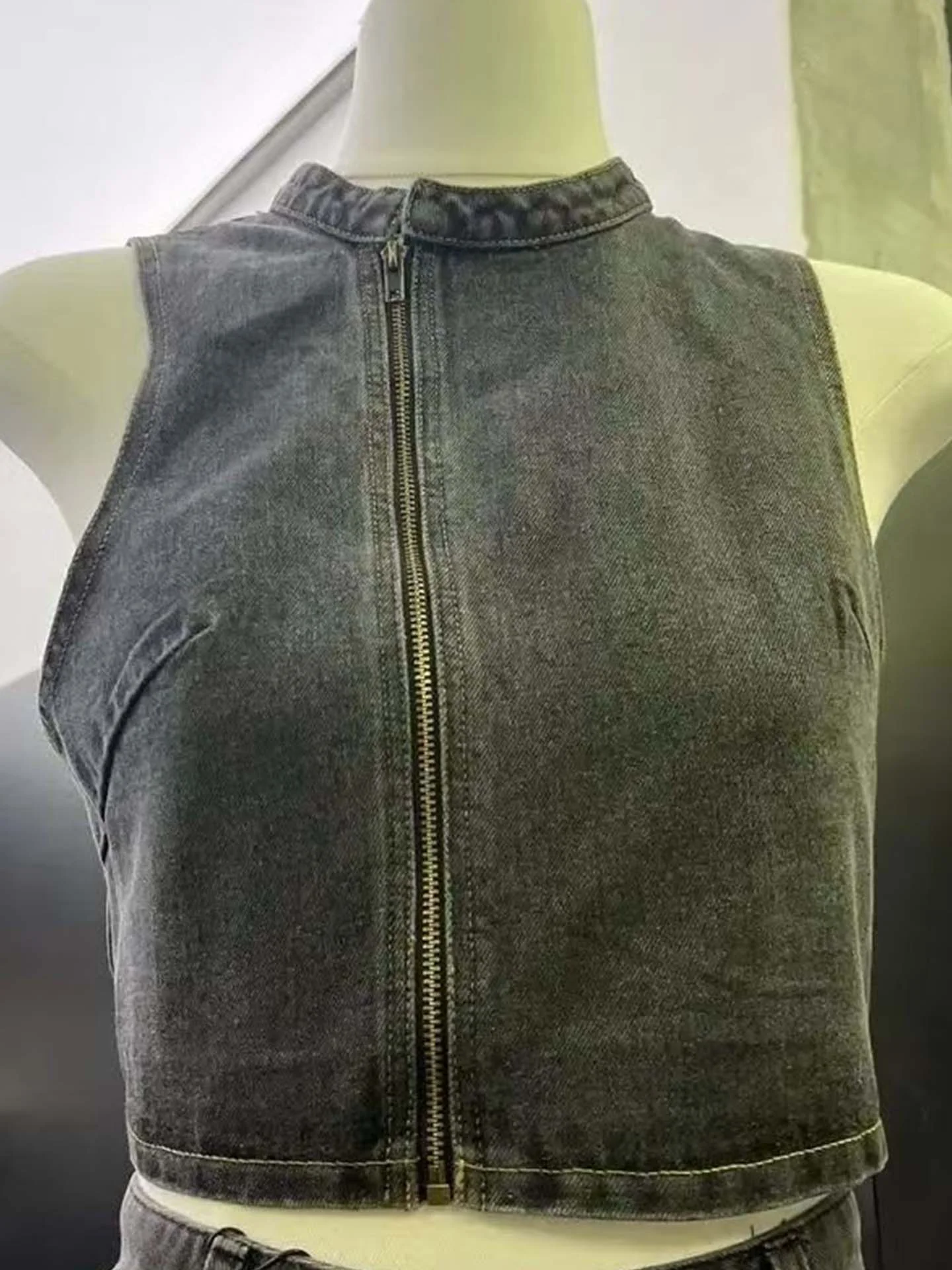 ベスト チョッキ 薄手 レディース ベスト Vネック 冬 コーデュロイ ノッチド フルジップ パディング レギュラー ヘビー 防風 防御 トレーニング Y2K