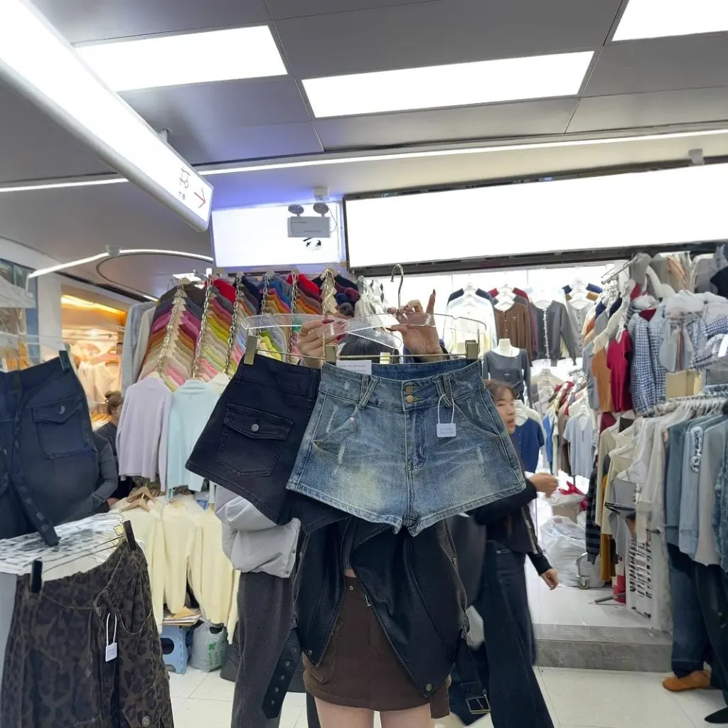 

Джинсовые шорты трапециевидной формы с высокой талией для женщин, сексуальные утягивающие шорты с подтяжкой ягодиц, новый стиль, ободок 3879