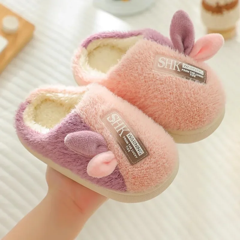

2025 Children's Woolen Slippers Indoor Plush Anti Slip Cute Boys' Cotton Slippers Autumn and Winter Girls' Parent-child Shoes