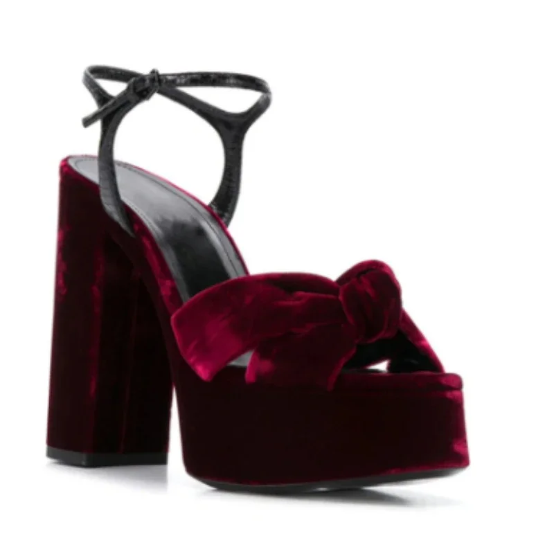 European and American Women\'s Summer Thick High Heels with A Buckle Strap for Fashion Shows, Sexy Open Toed High Heels