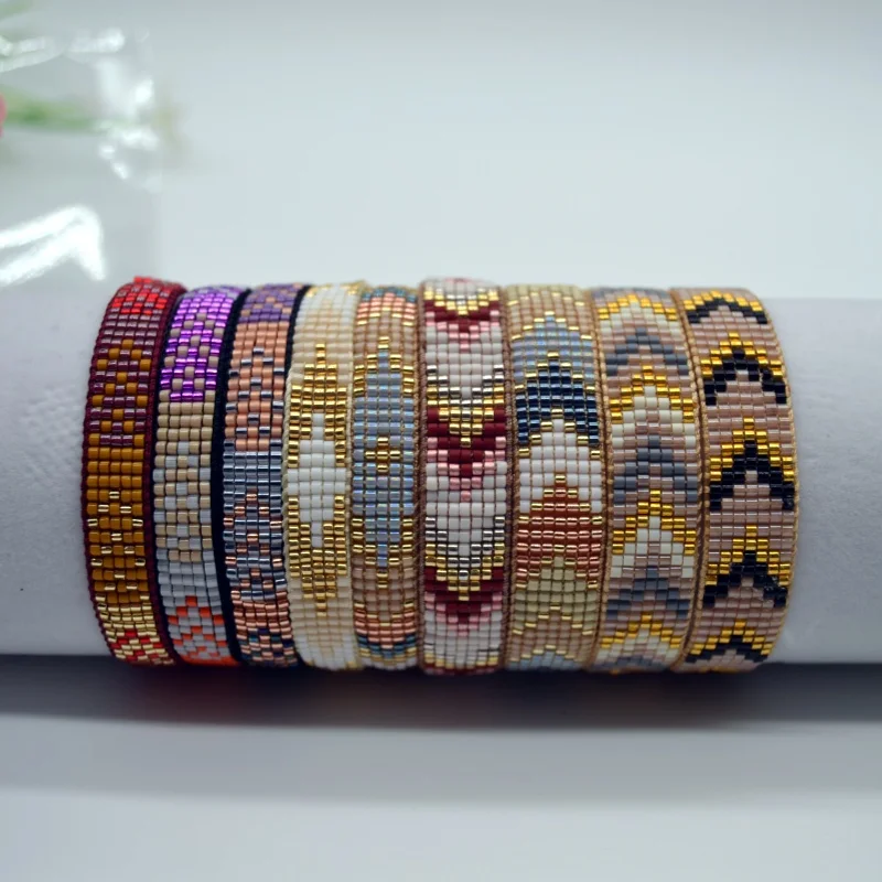 Beaded bracelet Gradient color Hand knitting Originality Geometry Arrow Design Bohemia Adjustable Tide Simple Rice bead bracelet
