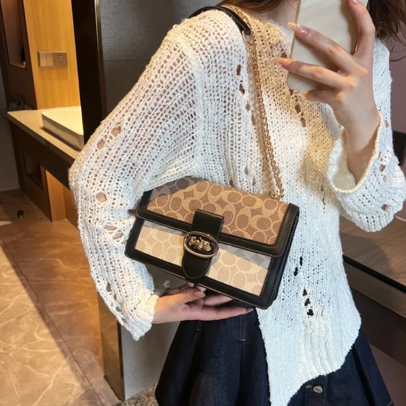 

Modern Shoulder Bag for Women Clean Lines Minimalist Crossbody Bag for a Sophisticated Urban Look