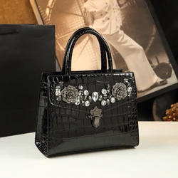 Crocodile Pattern Tote Bag 2024 New Fashionable Middle aged Mom Women's Bag Atmosphere One Shoulder Crossbody Handbag for Women