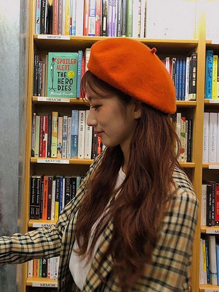 Winter Berets For Women Vintage Wool Knitted Hats Female 2022 New Korean Cute Girl Painter Hat Ladies Beret Orange Hat