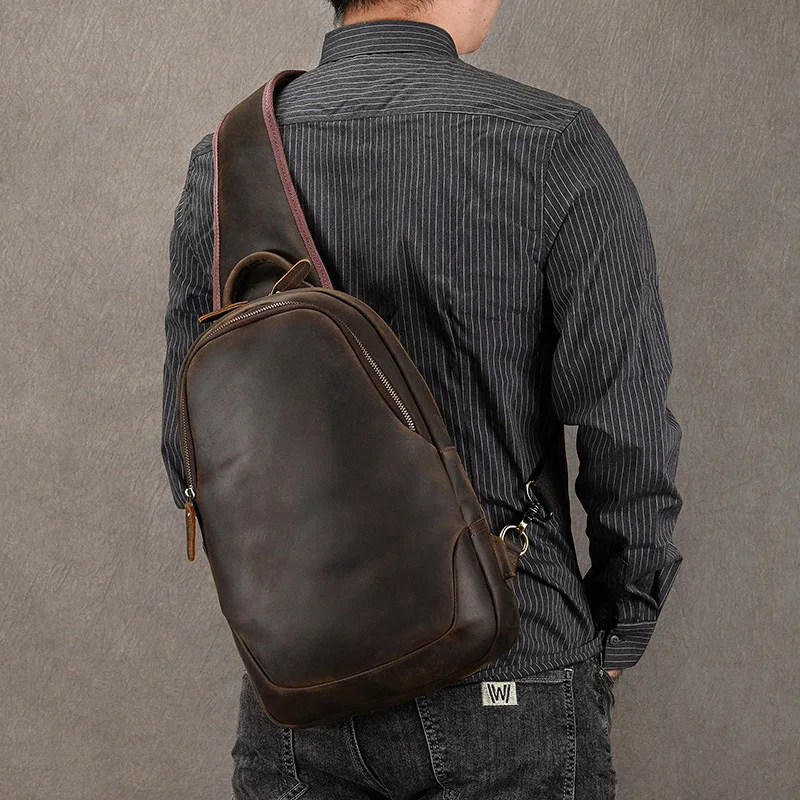 

High Quality Chest Bag USB Men Shoulder Bag Sling Chest Pack Leather Usb Men's Cowhide Leather Crossbody Bags Retro