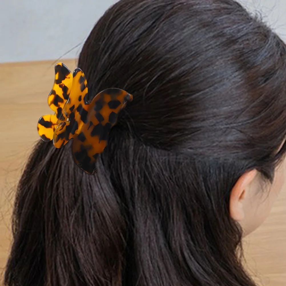 

2Pcs Fashionable Butterfly Hair Claw Clips Acetate Material Mini Claw Clip for Women Versatile Hair Barrettes for Casual Formal