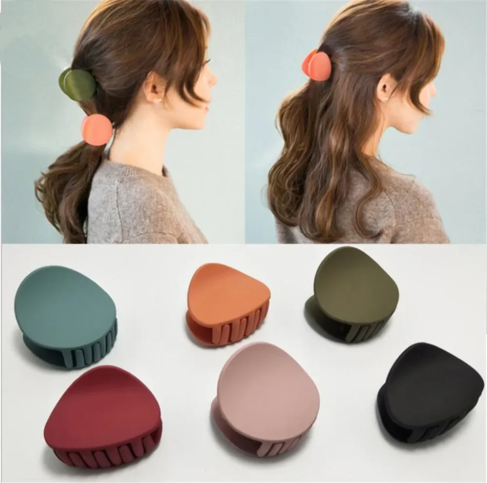 2024 New Fashion Design Women Hair Claw Solid Color Hair Crab Retro Square Scrub Hair Clips