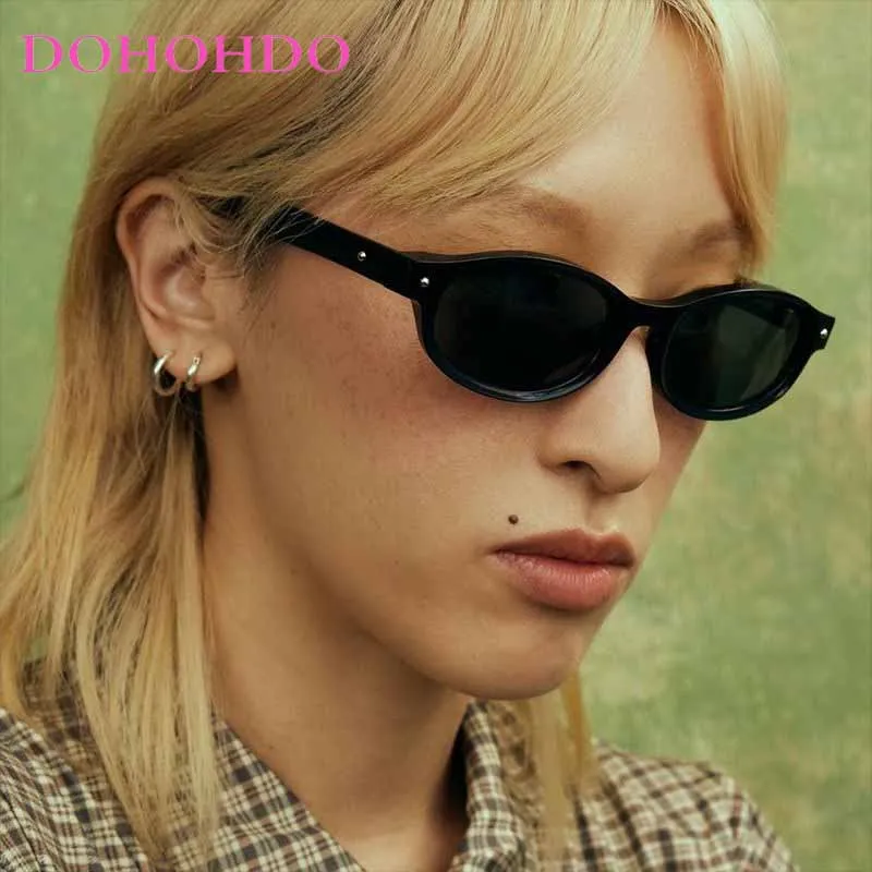 

Trendy Luxury Brand Designer Small Frame Rivets Oval Sunglasses Women Vintage For Men Outdoors Travel Sun Glasses Lentes UV400