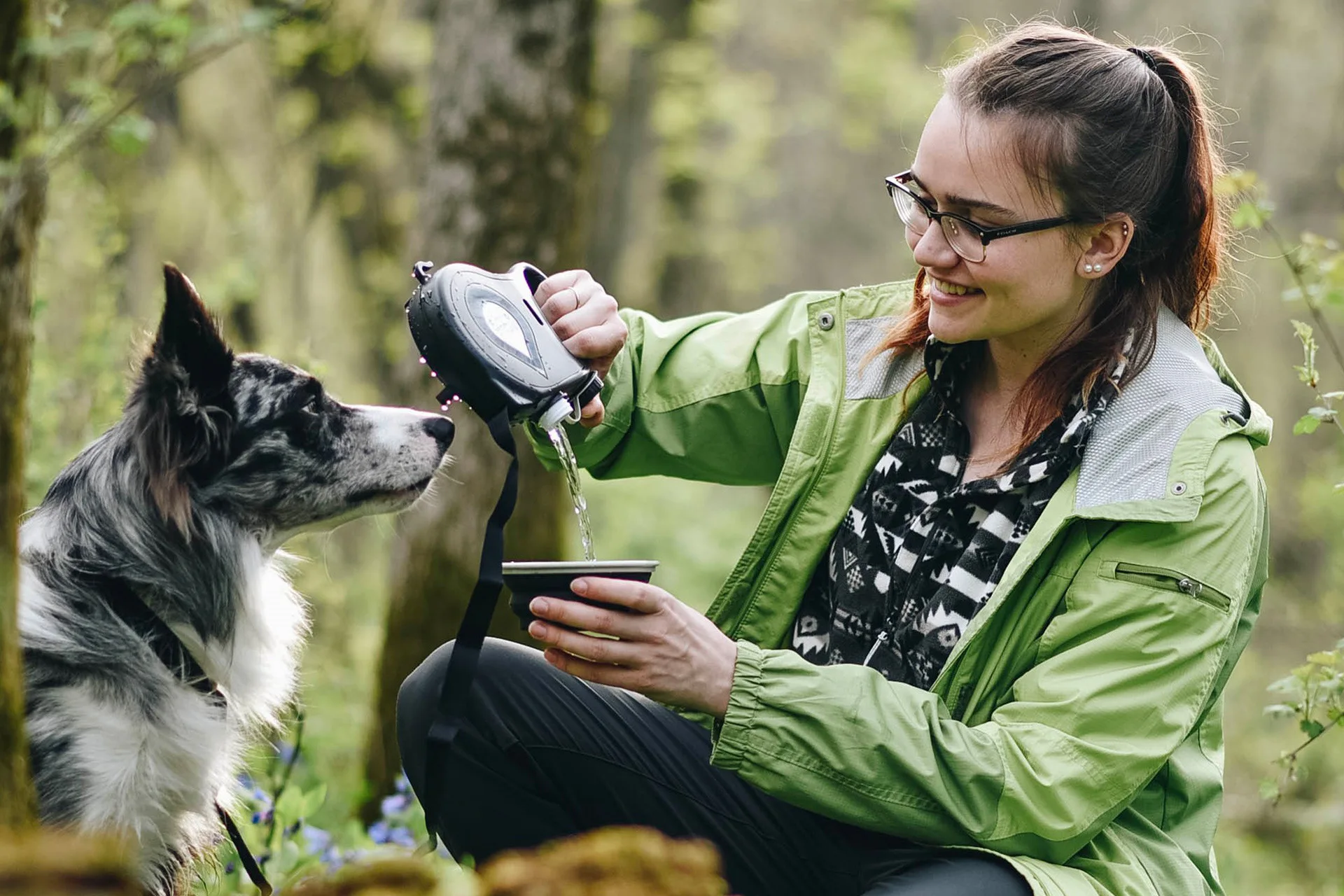 Multifunction Pet Dog Leash with Builtin Water Bottle Bowl Waste Bag Dispenser for Outdoor Walking Traction Rope Pet Accessories