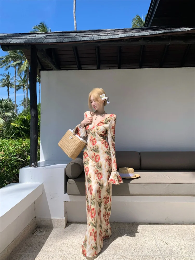 Modna długa sukienka z rozszerzanymi rękawami dla kobiet 2025 Summer Gentle V-neck Printed Dress Elegant Slim Floral Long Holiday Dress